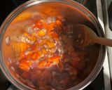 A picture of step 1 of Turkey Meatballs with Sauce and Spaghetti.