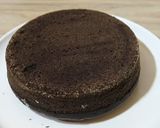 A picture of step 5 of Two layer birthday cake.