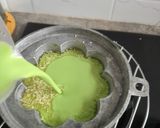Gambar langkah 5 resipi Kuih Bakar Pandan.