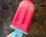 Foto del paso 5 de la receta: Heladito fácil y saludable de sandía 🍉 Sandía helada 🍉2 ingredientes 🍉🍋Paleta o polo de sandía