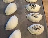 صورة لخطوة 3 من وصفة فطاير 😍😍