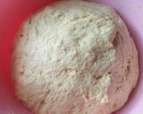 Ciasto drożdżowe ze śliwką i kruszonką krok przepisu 2 zdjęcie