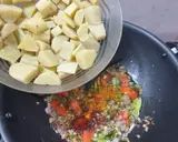 A picture of step 4 of Sweet potato masala fry.