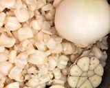 A picture of step 2 of White Pozole 💕.