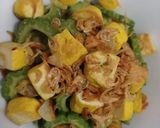 Foto langkah ke 3 dari resep Pare rebon tahu.