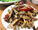 糯米椒小魚豆乾的食譜步驟2照片