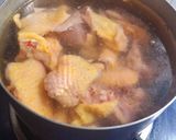 Hình bước làm 2 của món Canh gà nấu măng