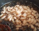 Foto del paso 8 de la receta Alubias con bacalao y trompetas de la muerte