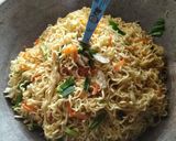 Foto langkah ke 4 dari resep Oseng Mie Sayur (Untuk Nasikun).