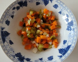 Foto del paso 3 de la receta: Empedrat, ensalada con bacalao, cebolla y encurtidos