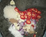 Foto langkah ke 3 dari resep Krengsengan Daging Campur.