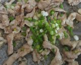 รูปขั้นตอนการทำที่ 6 ของ หมูทอดกระเทียมพริกไทย+ไข่ดาว