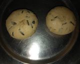 A picture of step 3 of Urad ke chilke ki poori.