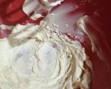 A picture of step 9 of Frosting sugar cookies.