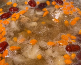 桃膠皂角米有機生鮮木耳桂圓枸杞紅棗甜湯的食譜步驟5照片