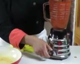 Foto del paso 3 de la receta: Chicharrón prensado en chile guajillo