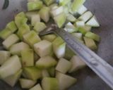 A picture of step 1 of Sauted squash.