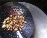 Foto langkah ke 5 dari resep Biji ketapang.