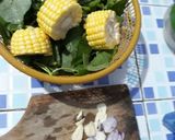 Foto langkah ke 1 dari resep Bening bayam dan jagung manis.