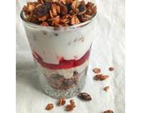 Foto langkah ke 3 dari resep Granola parfait.