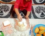 A picture of step 3 of Mango rose cake.