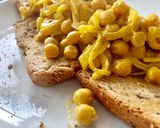 A picture of step 6 of Chickpeas on toast (easy vegan lunch).