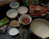 صورة لخطوة 1 من وصفة تحلية البسكويت و الشوكولاتة 🍫