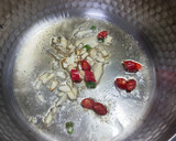 10分鐘上菜-熱炒雨來菇的食譜步驟2照片