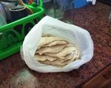 Foto del paso 3 de la receta: Supremas de pollo con ensalada de choclo y tomate.