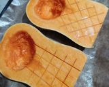 Foto langkah ke 1 dari resep Baked Butternut Squash with Ice Cream 🍨.