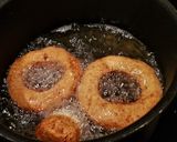 Une image de l'étape 4 de Beignets au fromage blanc/ Papanasi.