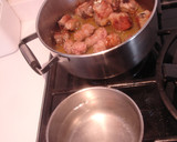 Foto del paso 3 de la receta: Guiso de garbanzos, costillas, longaniza y huevo