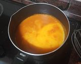 Foto del paso 8 de la receta Chuletas de cerdo adobadas con puré de papas, guisantes y salsa