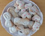 Foto del passaggio 4 della ricetta Mascherine di carnevale (con frolla vegana)