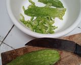 Foto langkah ke 1 dari resep Tumis paria teri pedas.