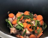 A picture of step 2 of Pork&Red Wine Casserole slow Cooker.