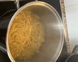 Foto del paso 4 de la receta: Nidos a la salsa de gambas