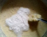 A picture of step 4 of Deep fried drop scones.