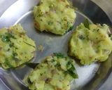 मेक्सिकन वडापाव सँडविच (mexican vada pav sandwich recipe in marathi) रेसिपी स्टेप 4 फोटो 