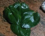 A picture of step 1 of Paan laddu.
