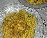 Foto langkah ke 4 dari resep Mie goreng ayam rempah.