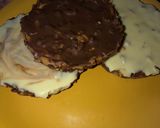 Foto del paso 4 de la receta: Tartitas sin harinas, con copos de maíz y chocolate 🍫