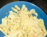 A picture of step 1 of Plantain chips🍽.