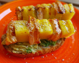 Foto del paso 7 de la receta: Brocheta de salmón y piña con aguacate