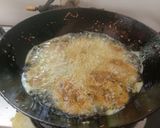 A picture of step 6 of Methi puri.