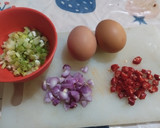 Foto langkah ke 1 dari resep Telur cabai bawang.