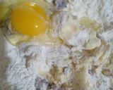 Foto langkah ke 1 dari resep Kue Bawang Renyah.
