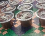 Foto langkah ke 3 dari resep Klapertart Coklat Unbake.