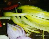 Foto langkah ke 6 dari resep Tomyam Kepiting With Jamur Enokitaki & Baby Pakcoy.