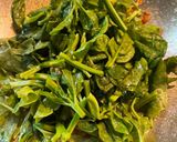 Gambar langkah 2 resipi Sayur Di Huang Miao Tumis Belacan.